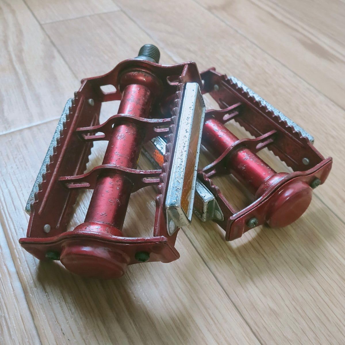 HTI 772 BMX ラットトラップペダル 赤 HTI 772 OLD BMX ラットトラップペダル 赤 *MKS* BM-7 pedal (red)